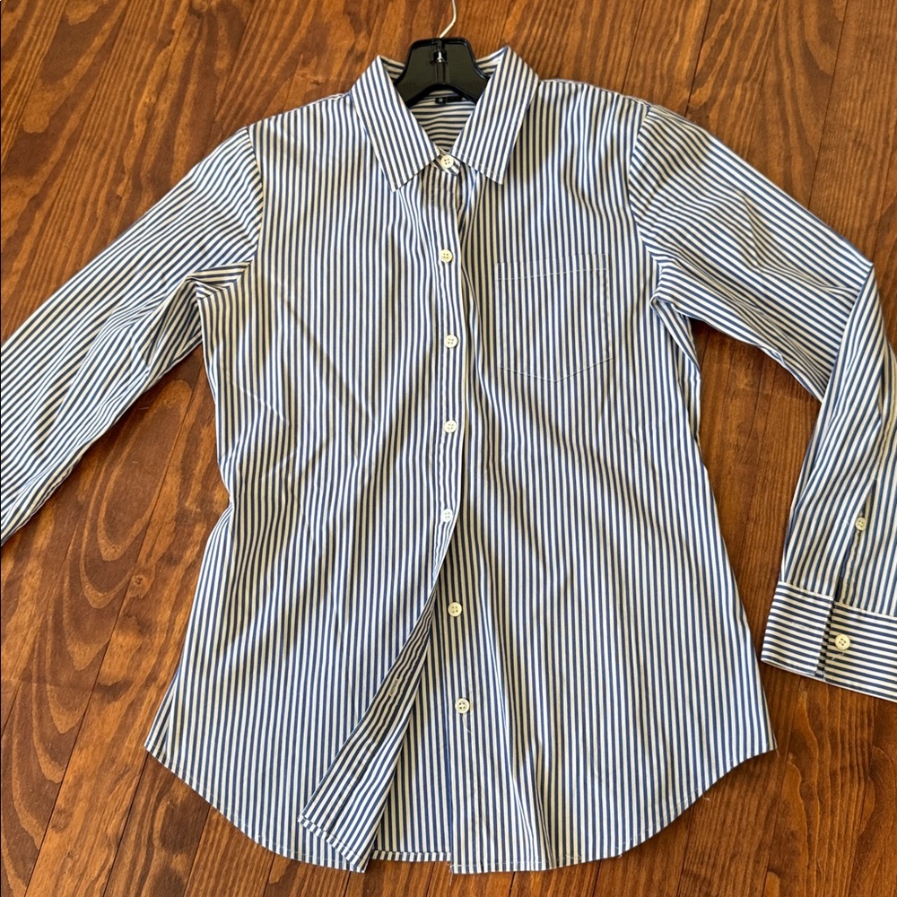 Theory Women’s Navy and White Striped Dress Shirt